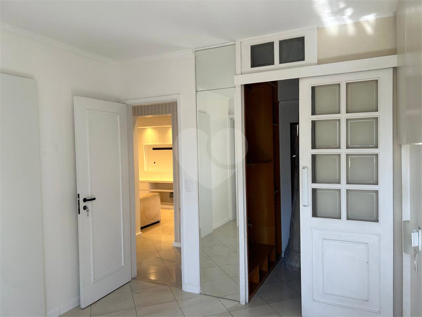 Apartamento para alugar com 3 quartos, sendo 1 suíte,  em Pinheiros, São Paulo, SP