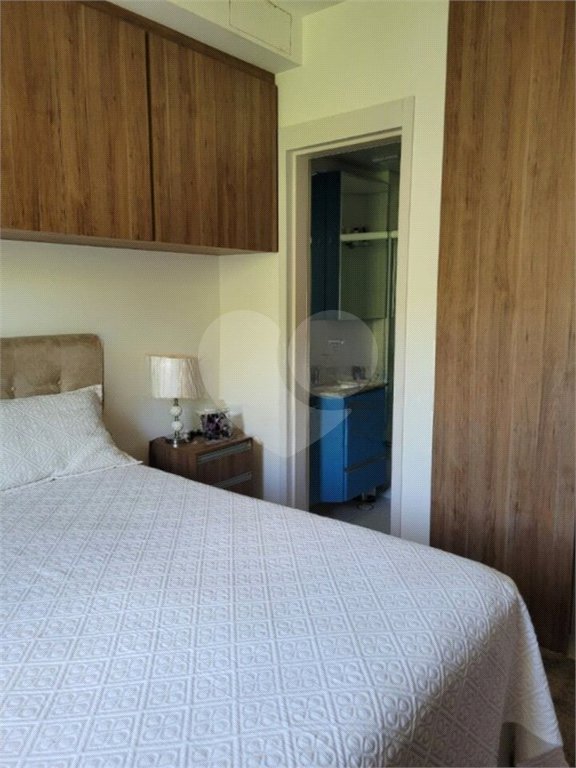 Casa à venda com 3 quartos, sendo 1 suíte, no condomínio Terrara, São Paulo - SP