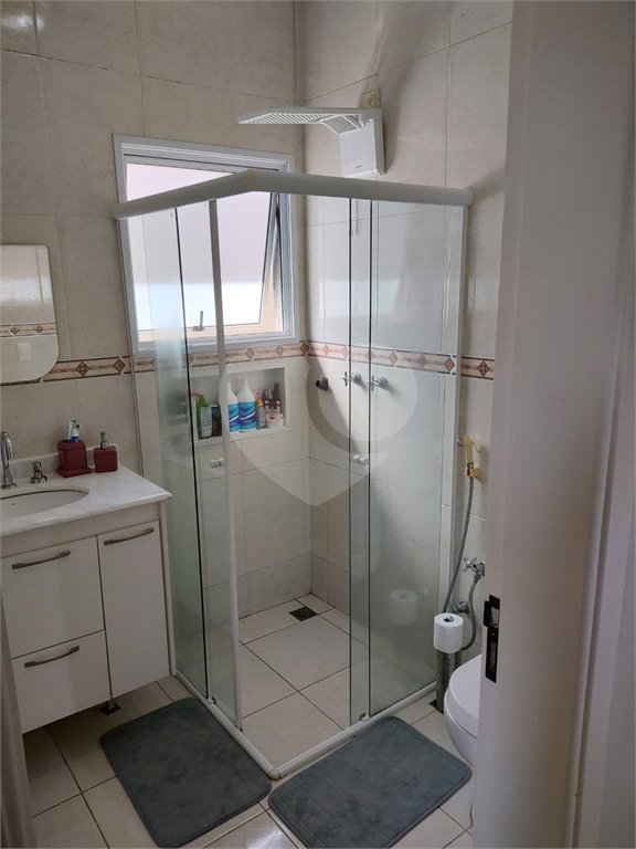 Casa à venda com 3 quartos, sendo 1 suíte,  no condomínio Residencial Jardim das Palmeiras, Vinhedo - SP