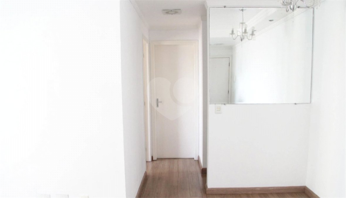 Apartamento à venda com 2 quartos, sendo 1 suíte,  em Vila Endres, Guarulhos, SP