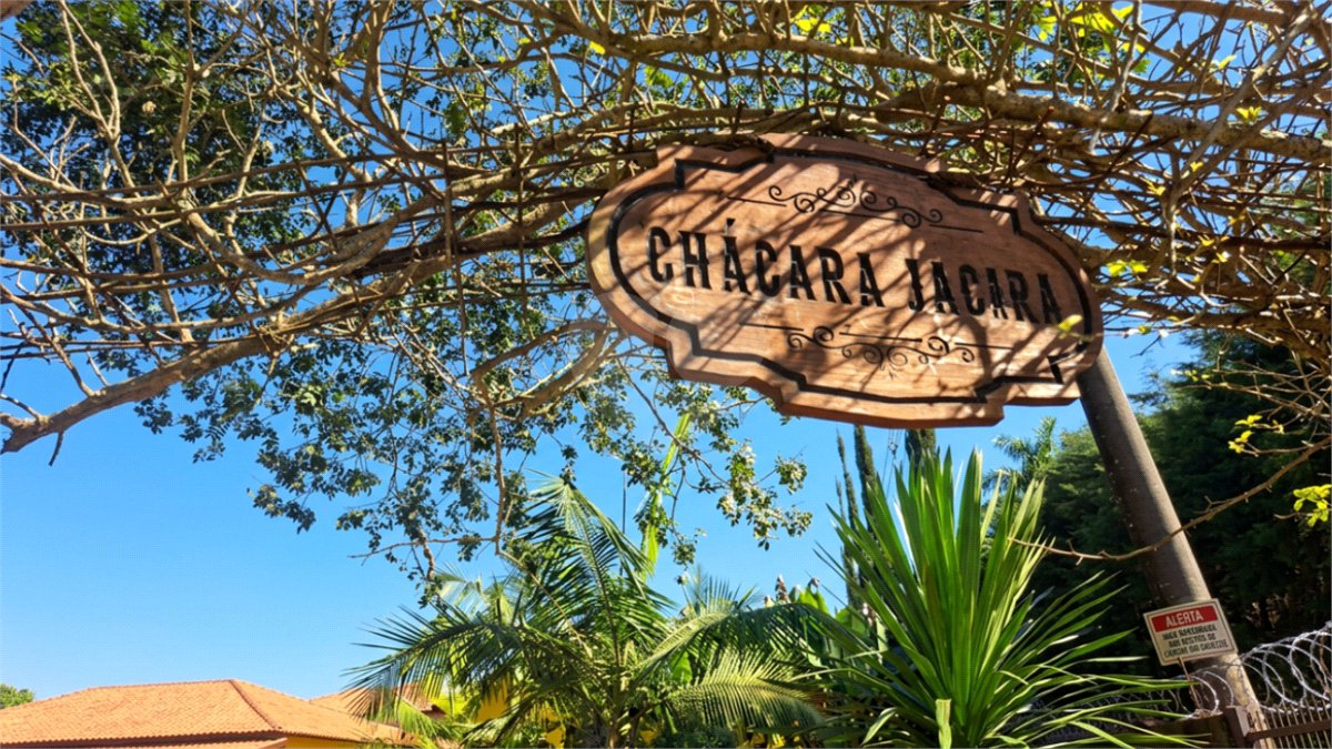 Chácara à venda com 3 suítes em Vila Xisto, São Miguel Arcanjo, SP