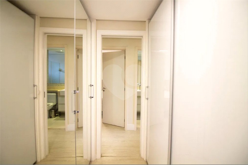 Apartamento à venda com 3 suítes em Jardim Dom Bosco, São Paulo, SP