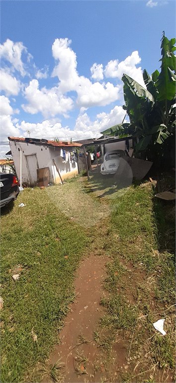 Casa à venda com 3 quartos em Alvinópolis, Atibaia, SP