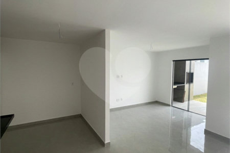 Casa à venda com 2 quartos, sendo 1 suíte, no condomínio Parque Guará, Rio de Janeiro - RJ