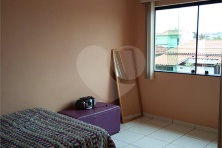 Sobrado à venda com 4 quartos, sendo 1 suíte,  em Vila Suissa, Mogi das Cruzes, SP