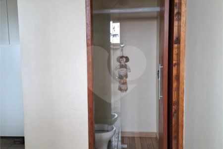 Sobrado à venda com 3 quartos em Santa Teresinha, São Paulo, SP