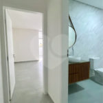 Sobrado com 3 andares, 350 m², 6 quartos, 2 suítes e 5 vagas para locação no Jardim Anália Franco!