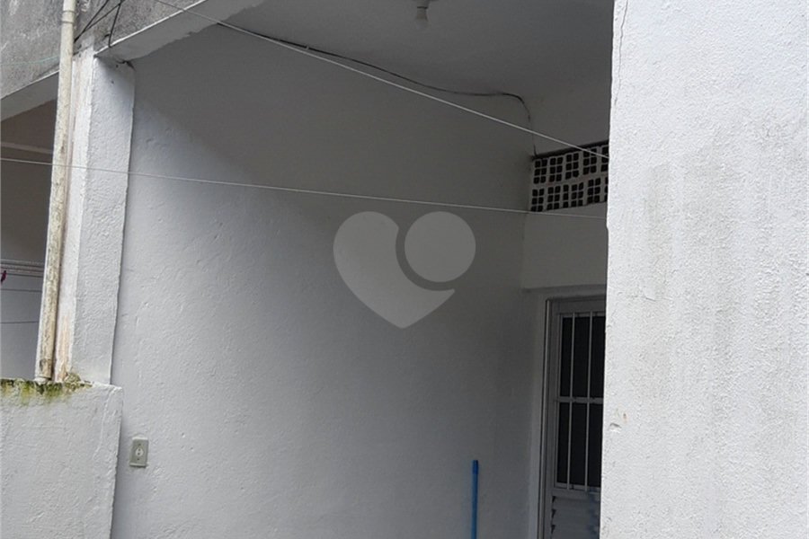 Sobrado à venda com 20 quartos em Jardim Peri, São Paulo, SP