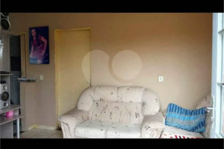 Casa Térrea à venda com 2 quartos em Traviú, Jundiaí, SP