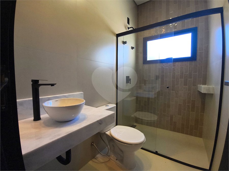 Casa à venda com 2 quartos, sendo 1 suíte, no condomínio Terras de São Francisco, Sorocaba - SP
