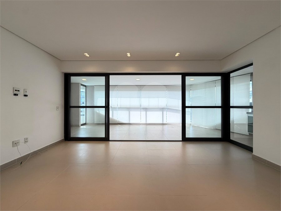 Apartamento à venda com 3 suítes em Chácara Santo Antônio (zona Sul), São Paulo, SP