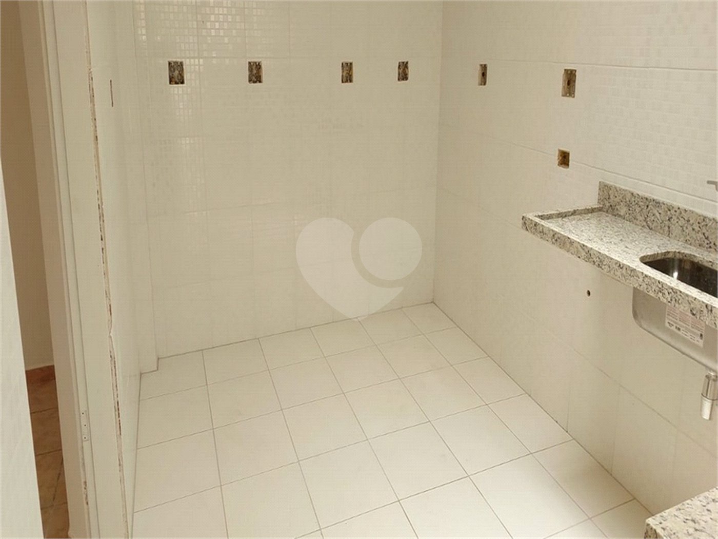Sobrado à venda com 3 quartos, sendo 2 suítes, em Vila Paulicéia, São Paulo, SP