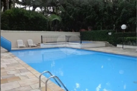 Apartamento à venda com 3 quartos, sendo 1 suíte,  em Vila Andrade, São Paulo, SP