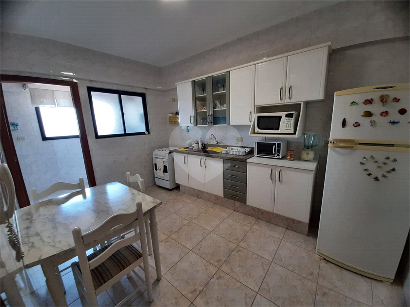 Apartamento à venda com 2 quartos, sendo 1 suíte, em Vera Cruz, Mongaguá, SP