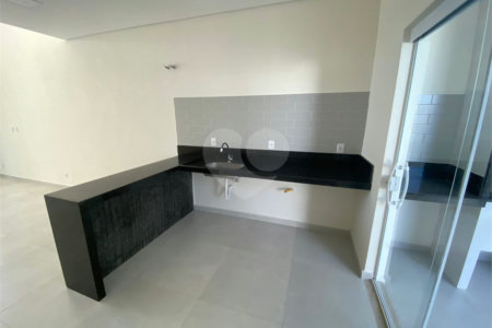 Casa à venda com 3 quartos, sendo 1 suíte, no condomínio Horto Florestal Villagio, Sorocaba - SP