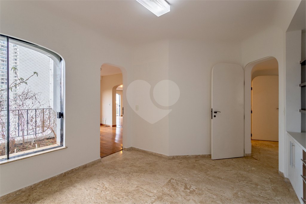 Apartamento à venda ou para alugar com 4 suítes em Alto da Boa Vista, São Paulo, SP