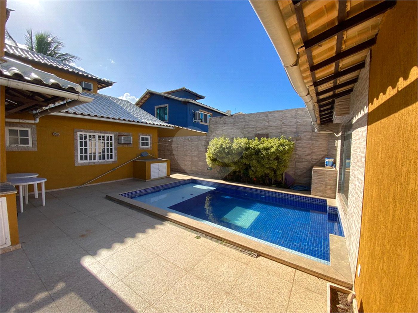 Casa em condomínio à venda com 5 quartos, sendo 4 suítes, em Praia Rasa, Armação dos Búzios, RJ