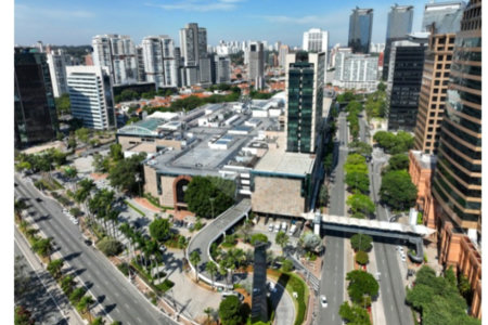 Apartamento à venda com 2 suítes em Santo Amaro, São Paulo, SP