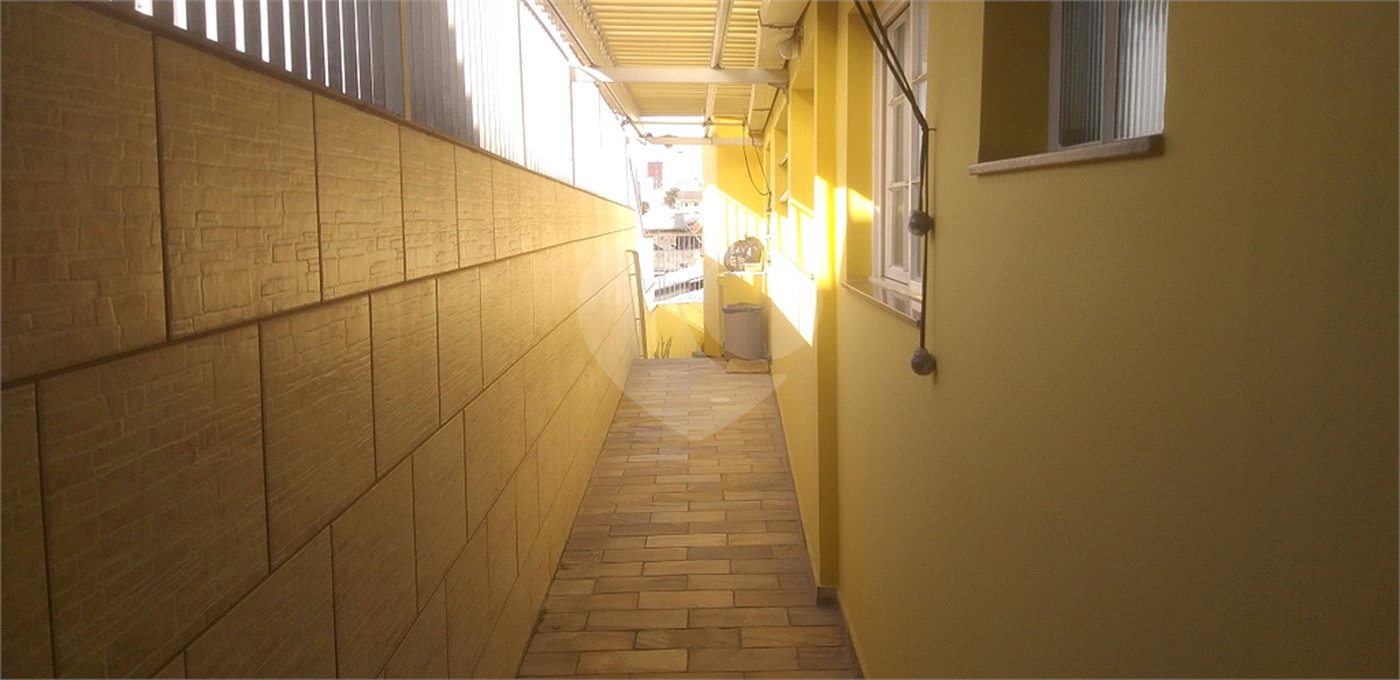 Casa à venda com 3 suítes em Parque Peruche, São Paulo, SP