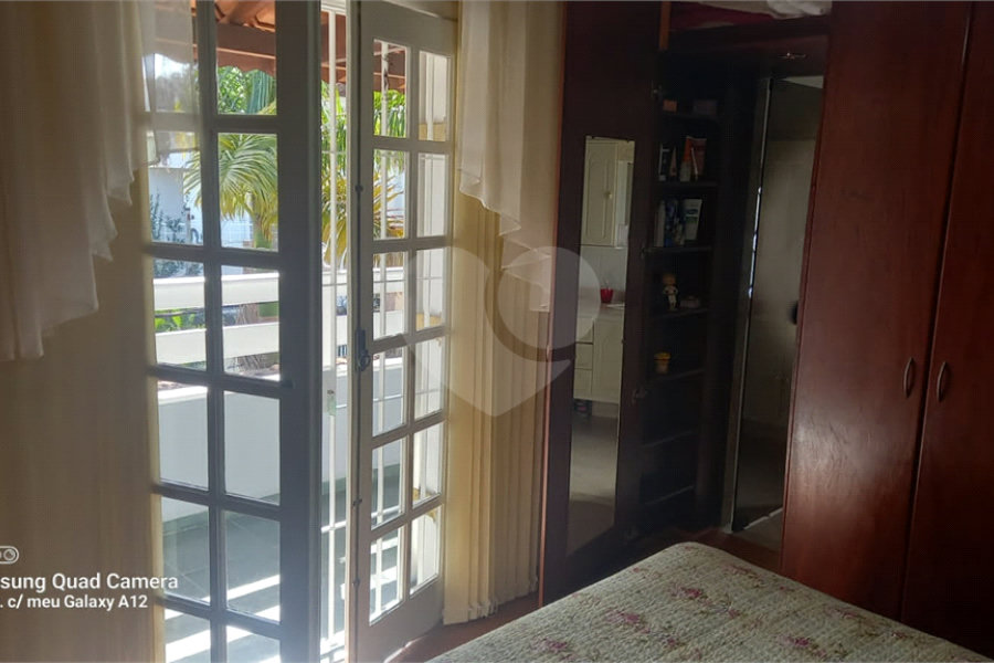 Sobrado à venda com 4 quartos, sendo 1 suíte, em Tremembé, São Paulo, SP