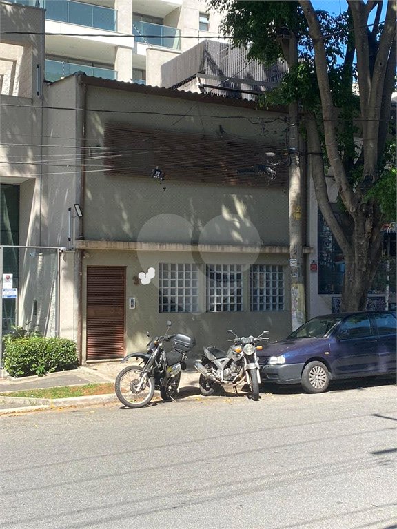 Casa à venda com 2 quartos, sendo 1 suíte,  em Santana, São Paulo, SP