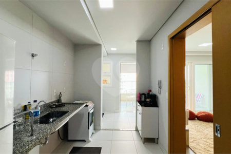 Apartamento à venda com 3 quartos, sendo 1 suíte, em Ribeirão do Lipa, Cuiabá, MT
