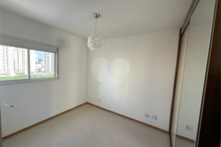Apartamento à venda com 3 quartos, sendo 1 suíte,  em Baeta Neves, São Bernardo do Campo, SP
