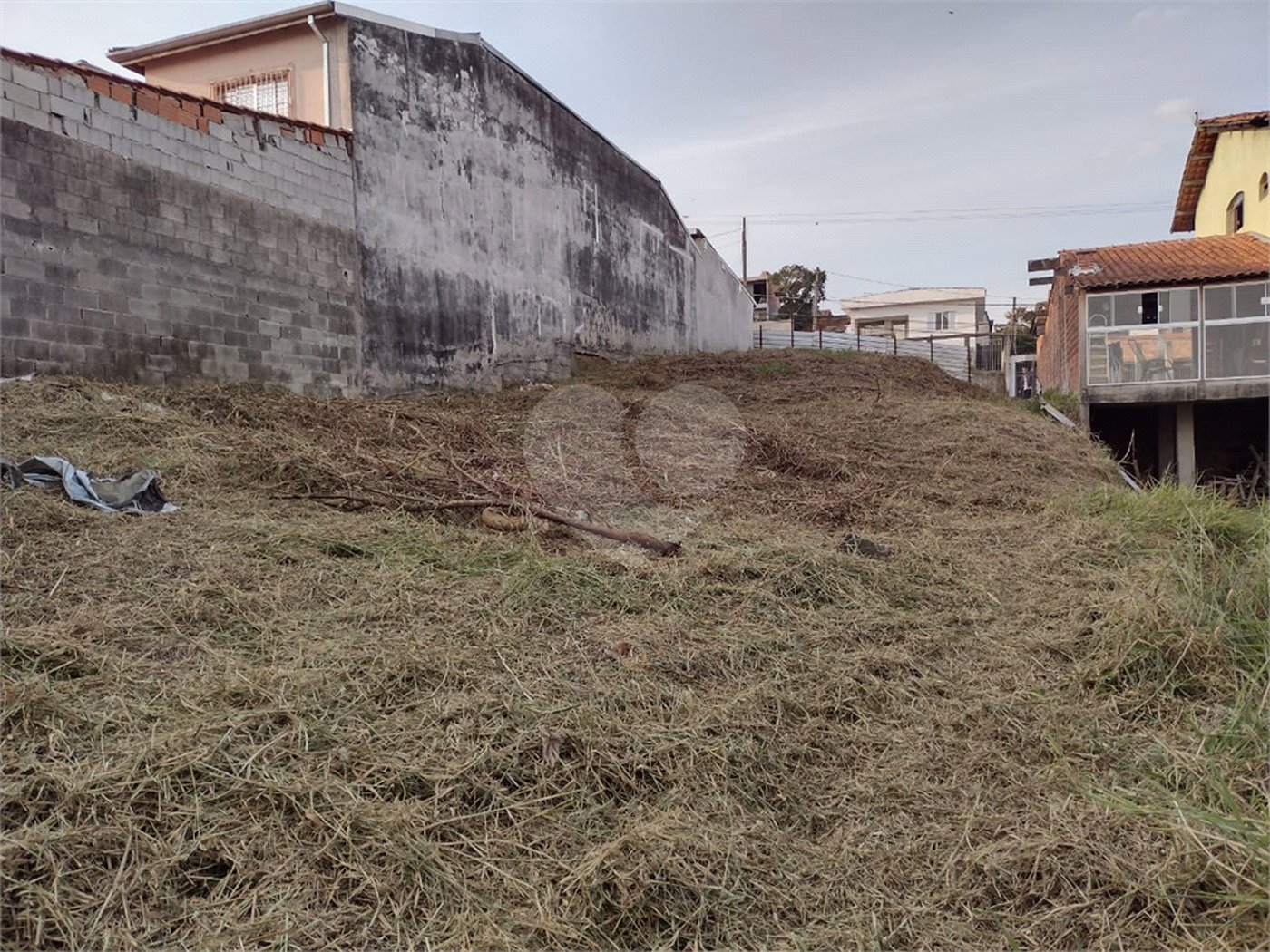 Terreno à venda em Vila São Sebastião, Mogi das Cruzes, SP
