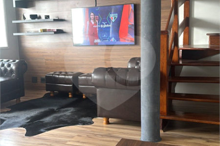Casa à venda com 3 quartos, sendo 1 suíte, no condomínio Vilage Palmas, São Paulo - SP