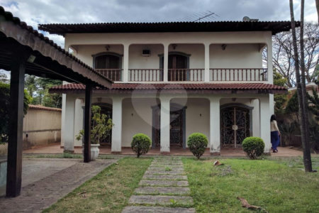 Casa à venda com 4 quartos, sendo 2 suítes, em Brooklin Velho, São Paulo, SP