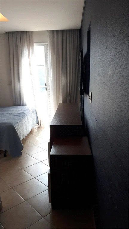 Sobrado à venda com 3 quartos, sendo 1 suíte,  em Jardim Ester, São Paulo, SP