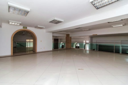 Prédio Comercial de Grande Porte no Centro Histórico de Santos para Venda Ou Aluguel