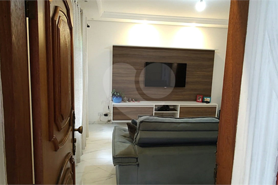 Sobrado à venda com 3 quartos, sendo 1 suíte, em Limão, São Paulo, SP