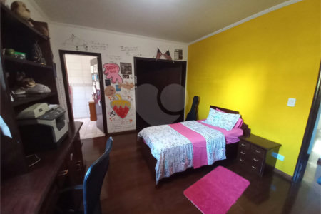 Casa à venda com 4 suítes no condomínio Aruã, Mogi das Cruzes - SP