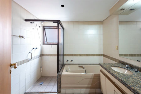 Apartamento à venda com 4 quartos, sendo 3 suítes, em Jardim Monte Kemel, São Paulo, SP