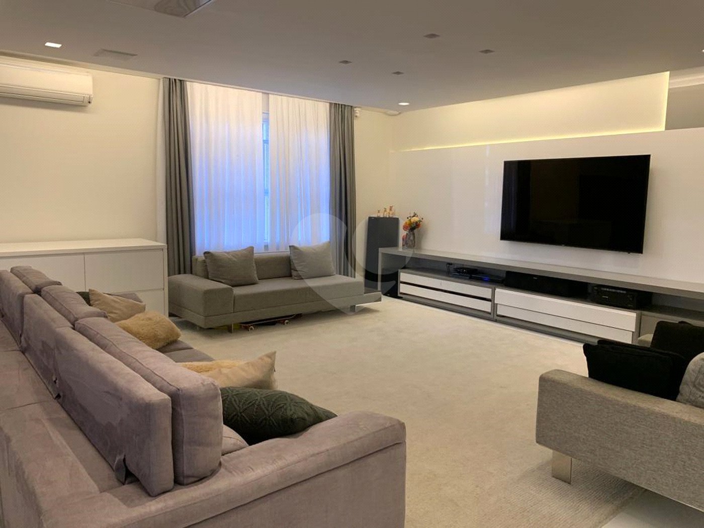 Apartamento à venda com 3 suítes em Vila Buarque, São Paulo, SP