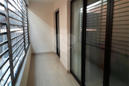 Casa Térrea à venda com 3 quartos, sendo 1 suíte,  em Vila Áurea, Poá, SP