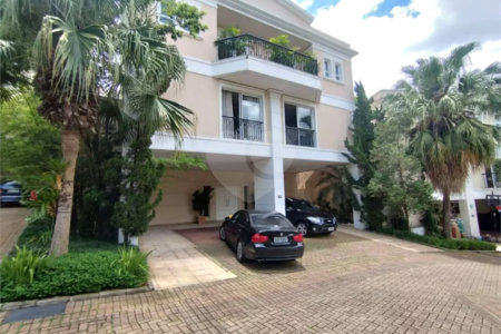 Casa à venda ou para alugar com 4 suítes no condomínio Solares Vila Europa, São Paulo - SP
