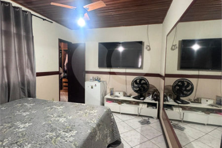 Casa à venda com 5 quartos, sendo 1 suíte, no condomínio Pedra Bonita, Rio de Janeiro - RJ