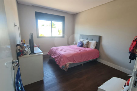 Casa à venda com 3 suítes em Vila Nastri, Itapetininga, SP