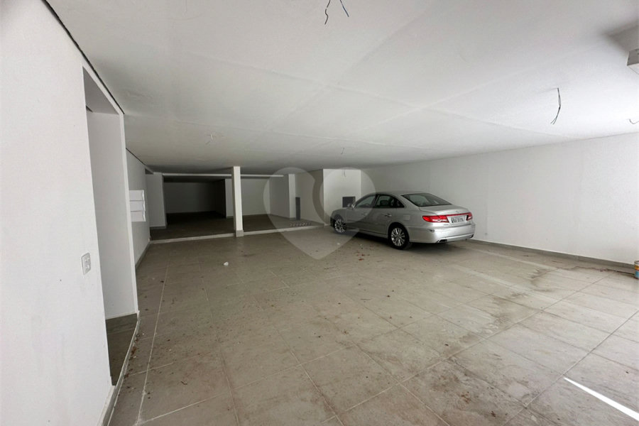 Casa à venda com 4 suítes no condomínio Villaggio Houda, São Paulo - SP
