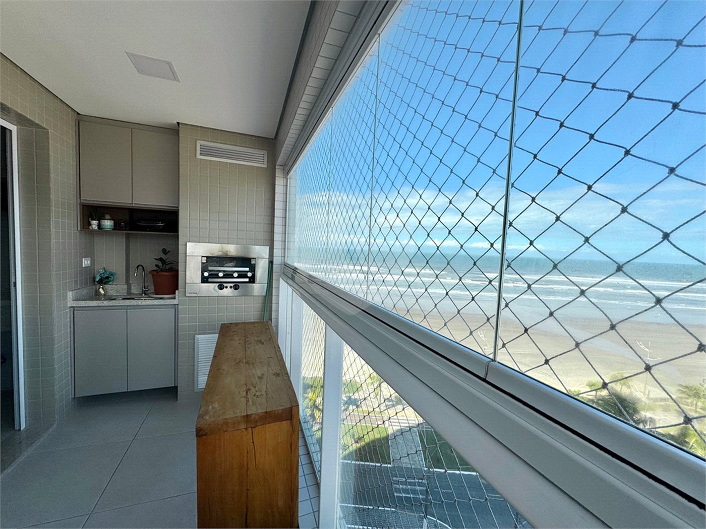 Apartamento à venda com 2 quartos em Caiçara, Praia Grande, SP