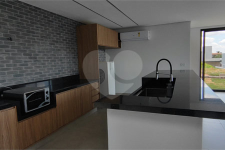 Casa à venda com 4 suítes no condomínio Campos de Santo Antonio II, Itu - SP