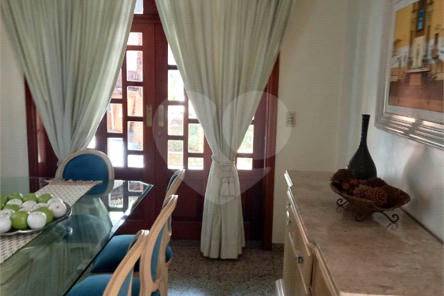Casa à venda com 4 suítes no condomínio Bibi II, São Paulo - SP