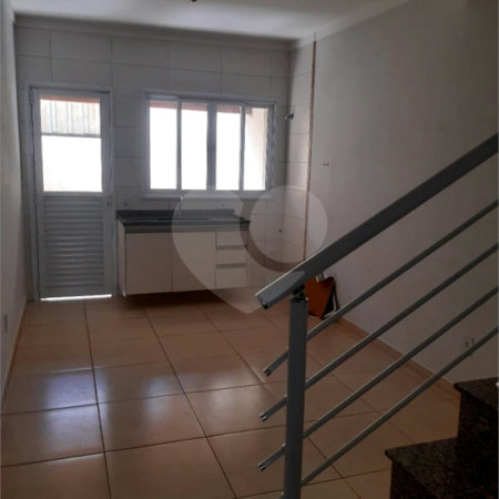 Sobrado à venda com 2 suítes em Jardim Nely, Indaiatuba, SP