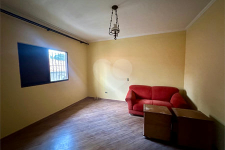 Sobrado à venda com 3 suítes em Santa Teresinha, São Paulo, SP