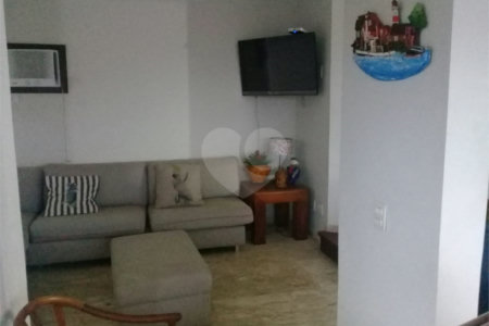 Triplex à venda ou para alugar com 4 suítes em Enseada, Guarujá, SP