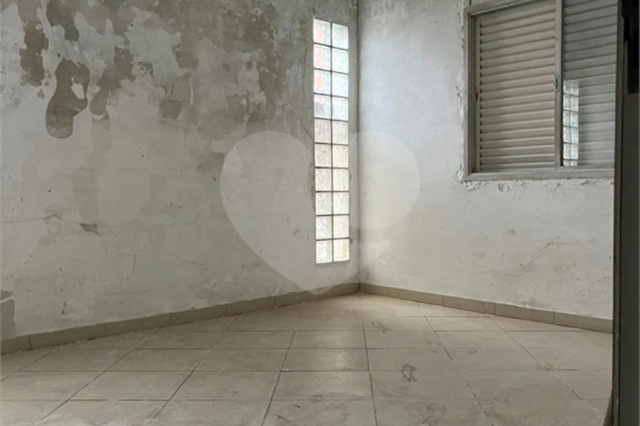 Casa à venda com 3 quartos, sendo 1 suíte,  em Vila Maria, São Paulo, SP
