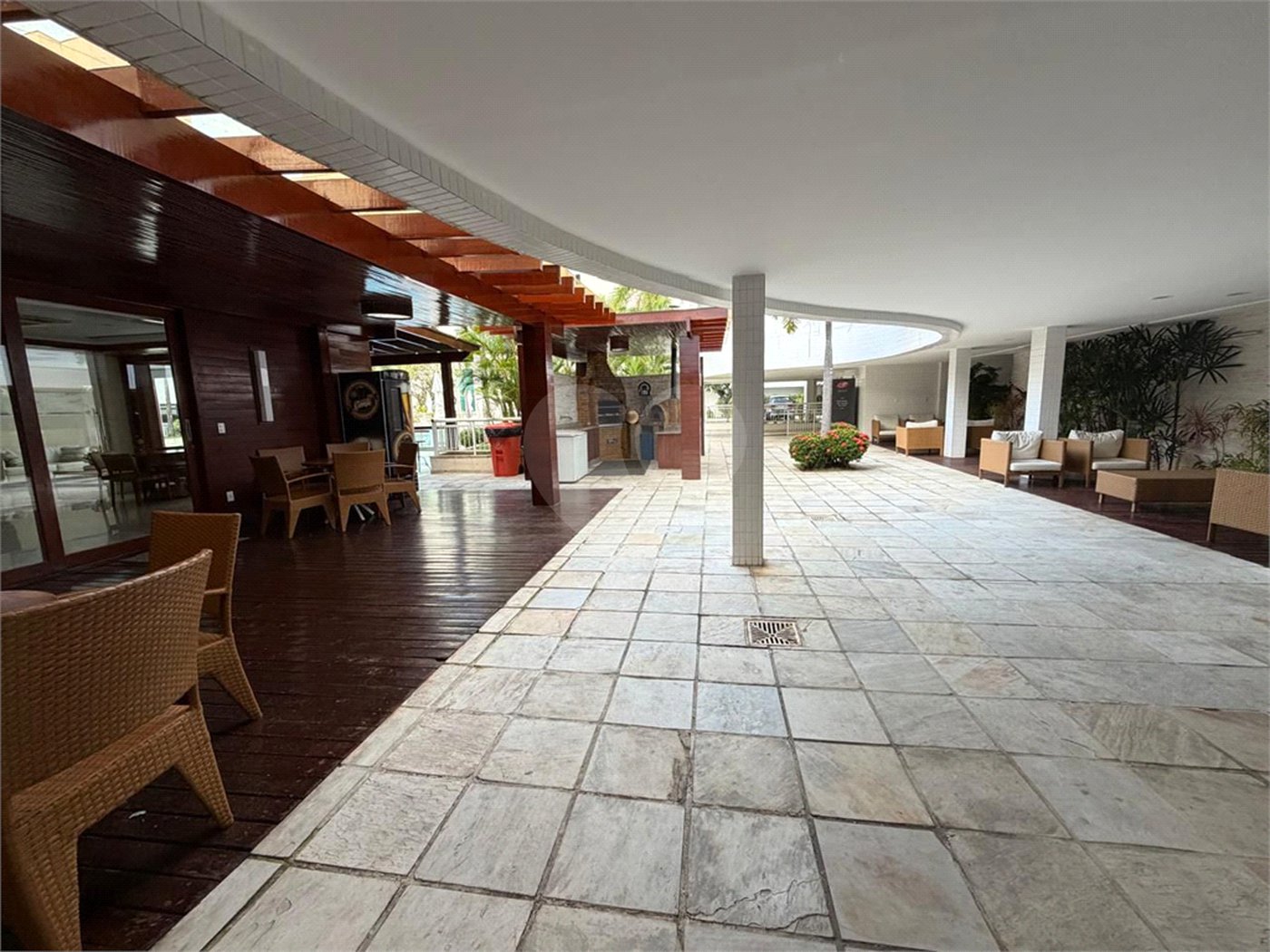 Apartamento à venda com 3 suítes em Braga, Cabo Frio, RJ