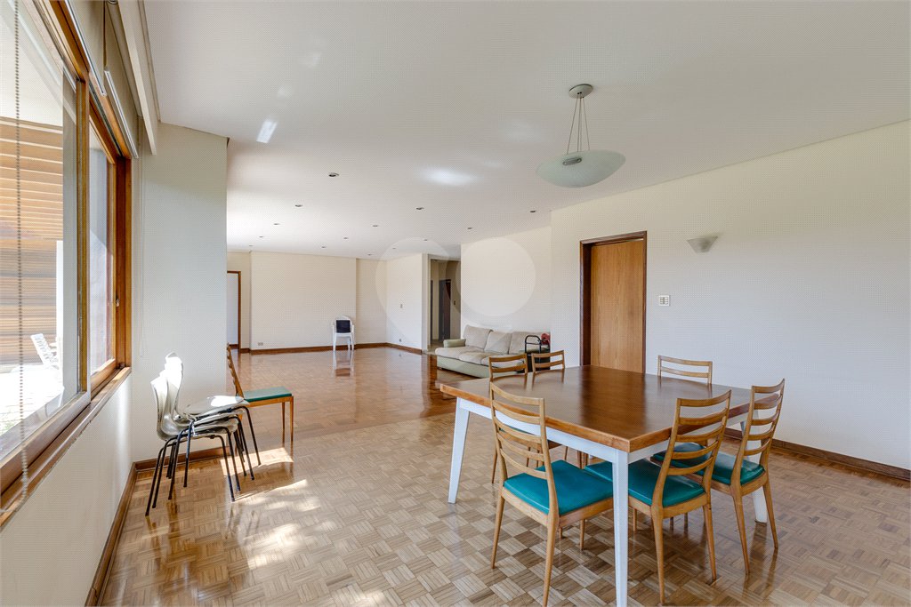 Casa Térrea à venda com 4 quartos, sendo 1 suíte, em Chácara Monte Alegre, São Paulo, SP